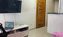 adoro essas brincadeiras escondidas com meu primo