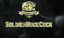 Ammyrouse regresa para sesión de coño apretado