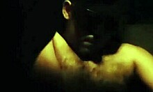 Gostosa entrou na piroca dentro do carro no meio da rua 😏