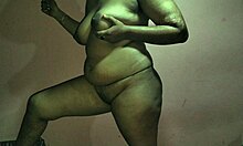 Indian desi girl gets fast fucking in video