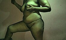 Indian desi girl gets fast fucking in video