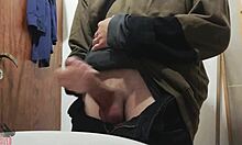 Jerk off in the bathroom friday!