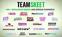 Sexy Stepsis Sends Nude Videos from Bathroom