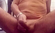 Chris's Exciting Cam Show Performance