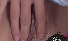 lexy lohan rubbing and fingering pussy on bed