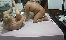 girls playing between best friends