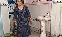 desi girl puja bhabhi rides cock hard