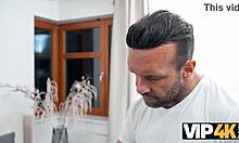 vip4k 틴 18+ 올리비아 즐로타가 침대에서 흥분한 의붓아빠 위해 엉덩이 유혹적으로 흔들어