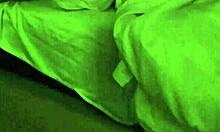 मोटा लड़का गर्लफ्रेंड को फक करता है, वो उसके लंड पर शिकायत करती है