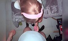 Mehiška študentka sesa v temi