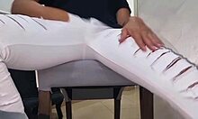 Ama sborrare per la mamma del suo migliore amico in videochiamata mostrando il suo grosso cazzo moglie troia tradisce il marito cornuto con lamico di suo figlio - una storia vera allitaliana