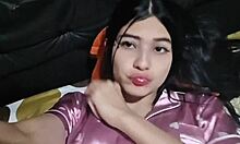 Caliente Latina Chica Despertando Solo Coño Masturbación Casero Real