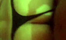 Milf caliente con culo grande se la follan a perrito 😍