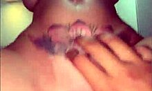 o corno demorou a chegar entao eu fui dar uma rapidinha com outro macho