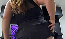 My Stepsister Gives Me An Erotic Dance