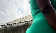 Hot wife with big ass in homemade scene