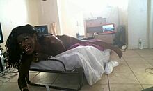 real sexy amateur hood milfs showing off their curves