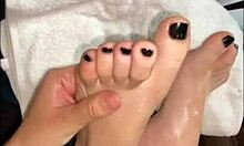 The young latina chats with her followers while displaying her bare feet