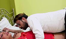 Married Indian couple having hot fucking with Hindi audio 😍