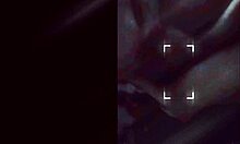 بريتي فيت إيليت تعطي يديك قدمين خائن لشيخ بقدمين عاريتان