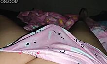 I finger myself before university, loving to arrive wet and tempt my teacher with my juicy pussy 😏💦