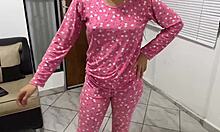 Mi Hermosa Hijastra Bailando Twerking Para Ganar Favor De Su Padrastro