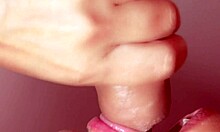 내 의붓오빠가 돌아와서 의붓여동생의 아마추어 블로우잡 해줘