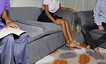 Morrita de 18 años caliente y cachonda en la universidad