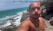 Married Novinha Loses Phone! Sex Videos Leak From Beach!