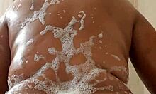 Stayrichgirl enjoys bath time update