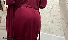 Excitement in the bathroom with wet pussy masturbation 💦🛁