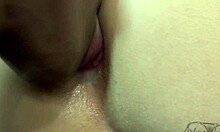 Depois de um dia corrido nada como a minha mamada e meu cu apertadinho para ele relaxar