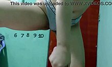 Como me encantan los hombres con la verga pequena me gusta deslecharlos amo las vergas pequenas sii que ricas son