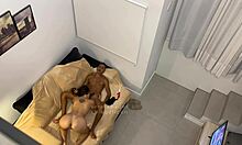 loira gostosa cheats on husband, hidden camera catches her drinking milk