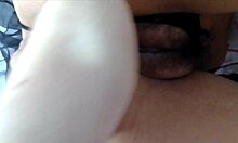 Hermosa muñeca me seduce para follarla