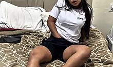 aluna famosinha da pra homem maduro e vaza na internet