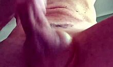 Teresa Jones Mi Fa Un Pompino Seduta Sul Gabinetto