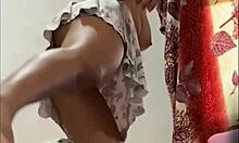 El cuarto de mi amiga colombiana Alexia es tan sensual