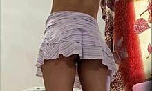 El cuarto de mi amiga colombiana Alexia es tan sensual