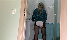 An old milf decides to substitute her tight ass for a deep anal session in the bedroom