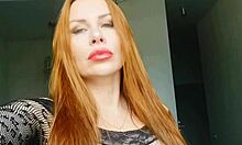 HOT MILF SHOWS HER BIG PUSSY CLOSE-UP