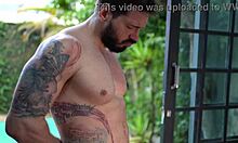 hairy pussy squirts in full video