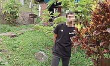 ¡Arriesgado sexo al aire libre con cachonda hermanastra de gran culo!