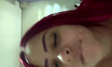 Ruiva da bucetinha preta disponível para chamadinha de vídeo