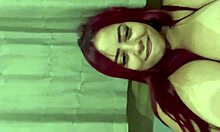 Ruiva da bucetinha preta disponível para chamadinha de vídeo