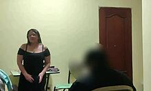 Acosando a la sirvienta parte 1