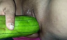 Amateur Whore Receives Oral