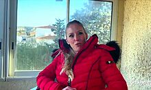 Aurbeaureal Belle Blonde Veut Deux Bonnes Bites