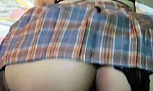 Ngentot sampai crot didalam memek istri teman