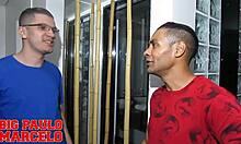 levantei o vestido dela e chupei tudo